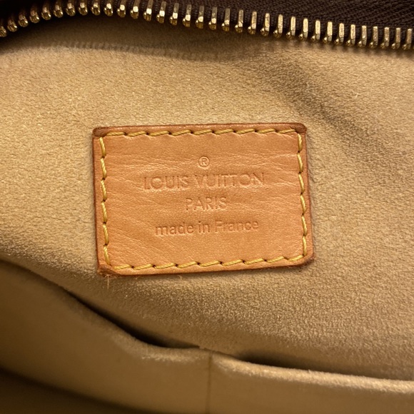 AUTHENTIC Louis Vuitton Estrella MM - Picture 9 of 14
